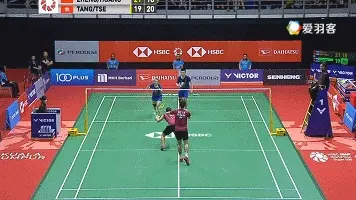 “黄金双左手”组合，为何能爆冷战胜世界一流？