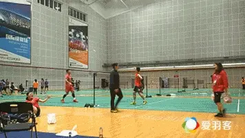 谌龙版本丨半场带球热身就得这么练