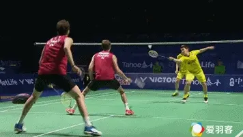 中前场嚣张的苏卡穆约，后场杀球也如此诡异？