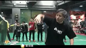 高手不愿和你说的2个网前技巧，掌握一个就很牛！