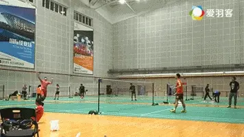 谌龙版本丨半场带球热身就得这么练