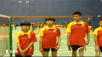 如何搓球才能擦网而过？林丹恩师汤仙虎来教你！