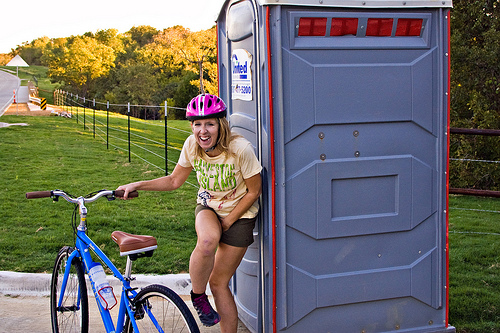 长途骑行 自行车选手如何解决生理需求