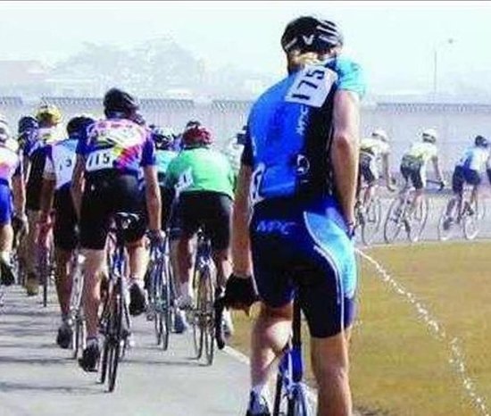 长途骑行 自行车选手如何解决生理需求