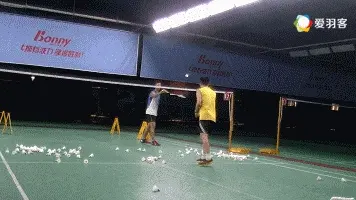 这个击球动作很有欺骗性！学会了忒实用！