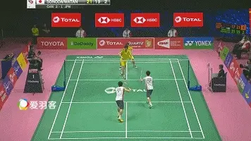 为何双打高手接发喜欢推中路？业余选手却喜欢推两边？