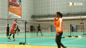 谌龙版本丨半场带球热身就得这么练