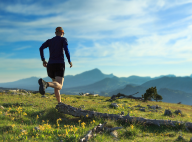 不出门也能练出好身材!居家无器械健身全攻略